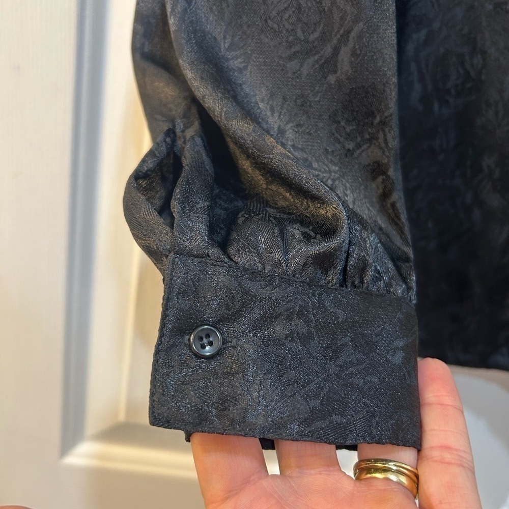 Vintage Allison Smith‎ Black Sateen Blouse Textured Rose Patterned Pleated Sz 12 - Picture 7 of 11